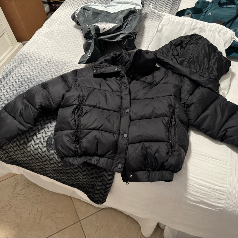 ALO Yoga Black Quilted Jacket